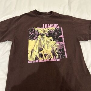 Tilly’s Brown Graphic T-Shirt